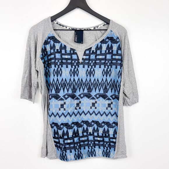 Dolan Size M Embroidered Tee Shirt 3/4 Sleeve Gray Blue - Picture 2 of 11